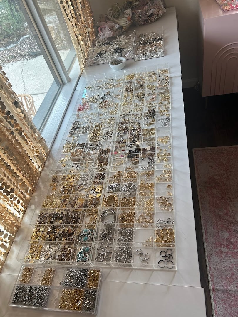Goldie Links Permanent Jewelry - Experience Boutique dining area