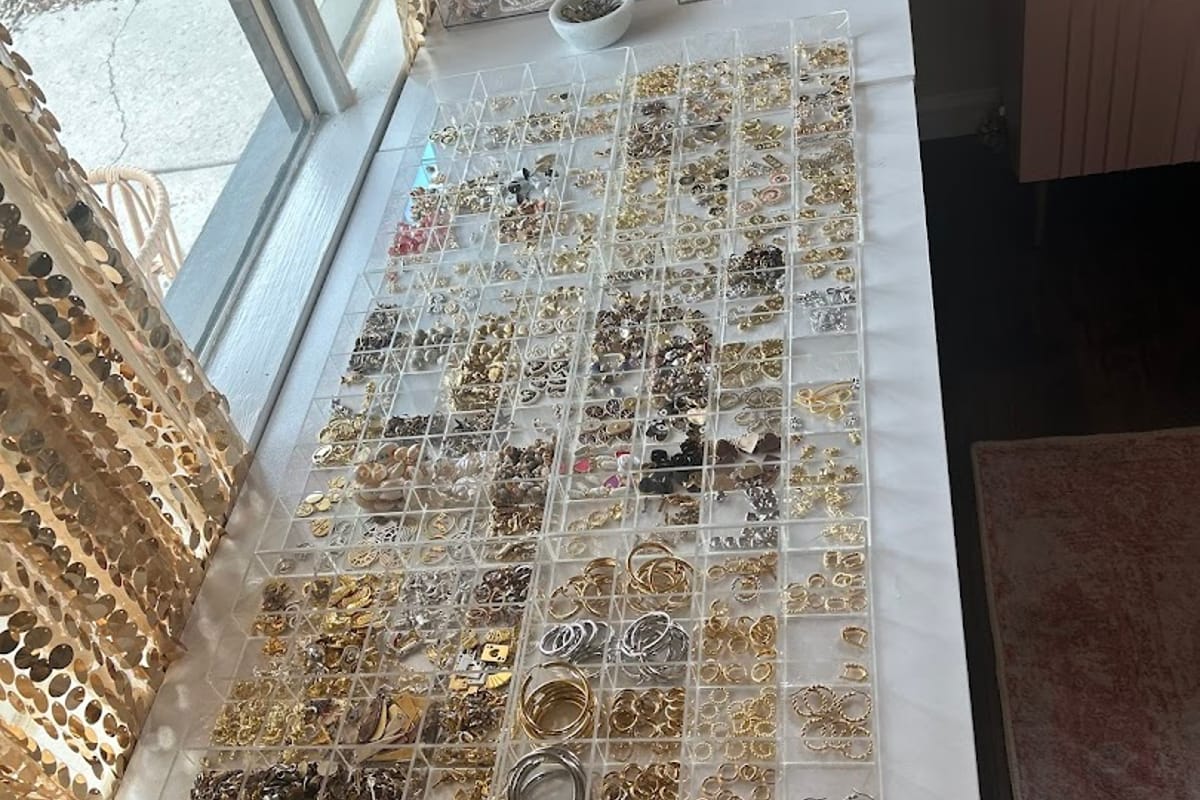 Goldie Links Permanent Jewelry - Experience Boutique dining area