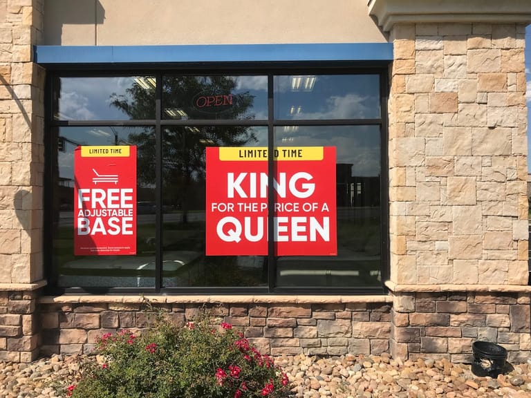 Mattress Firm - Parker dining area