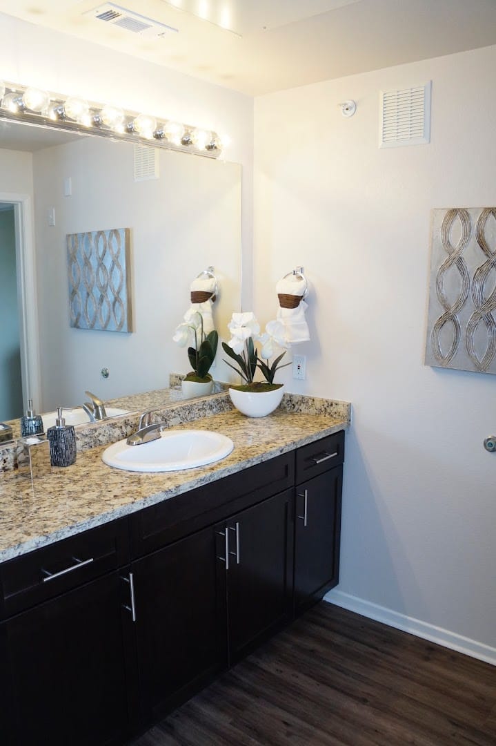 Stone Canyon Apartment Homes featured offerings