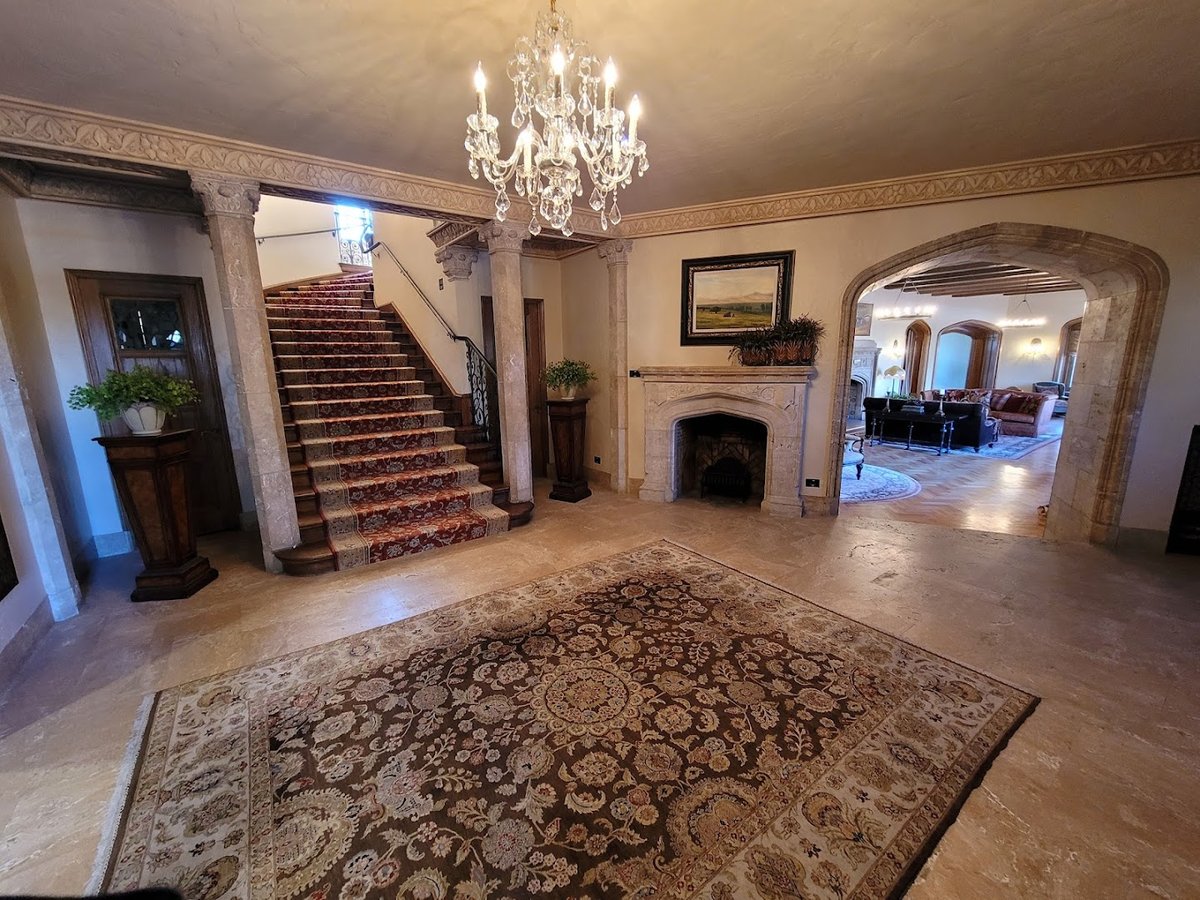 Highlands Ranch Mansion featured offerings