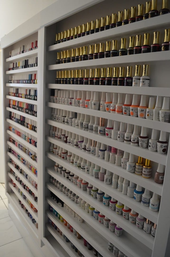 Dazzling Nails exterior entrance