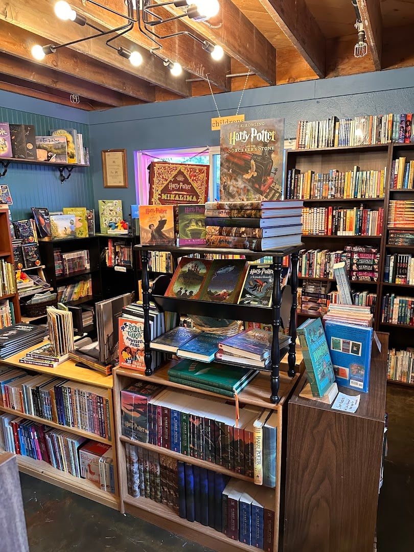 Sudden Fiction Books exterior entrance