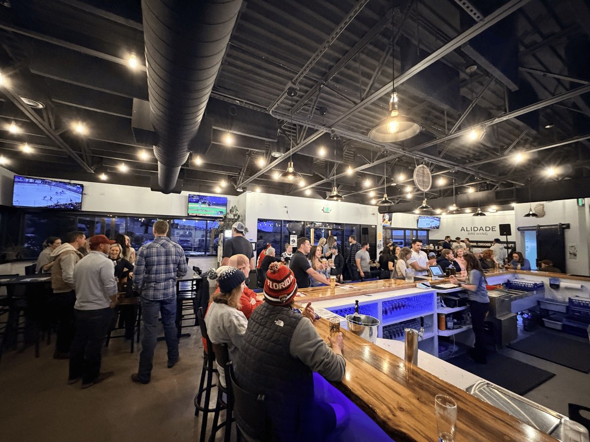 Alidade Brewing atmosphere and seating