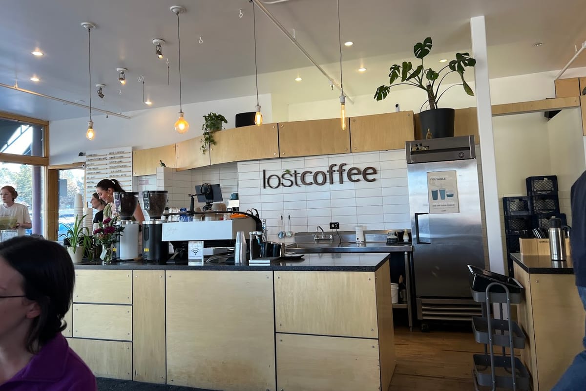 Lost Coffee dining area