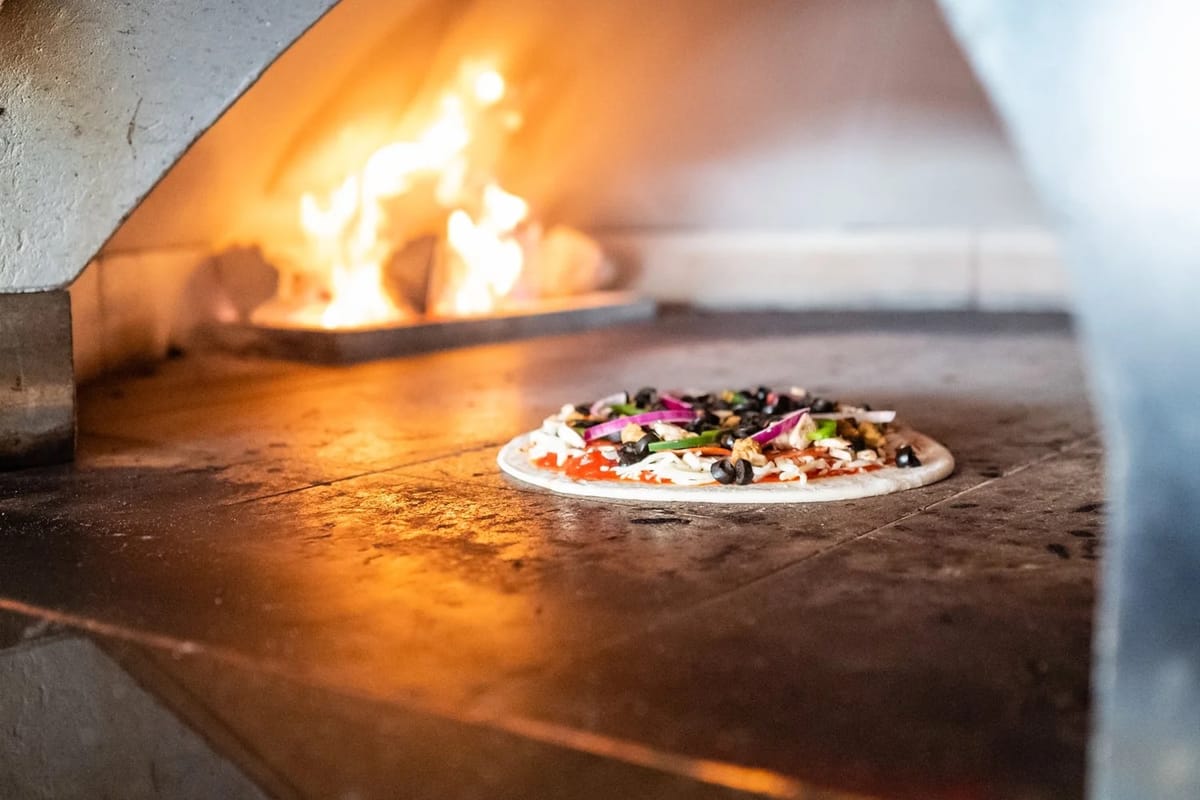 Artisan Pizza Co atmosphere and seating