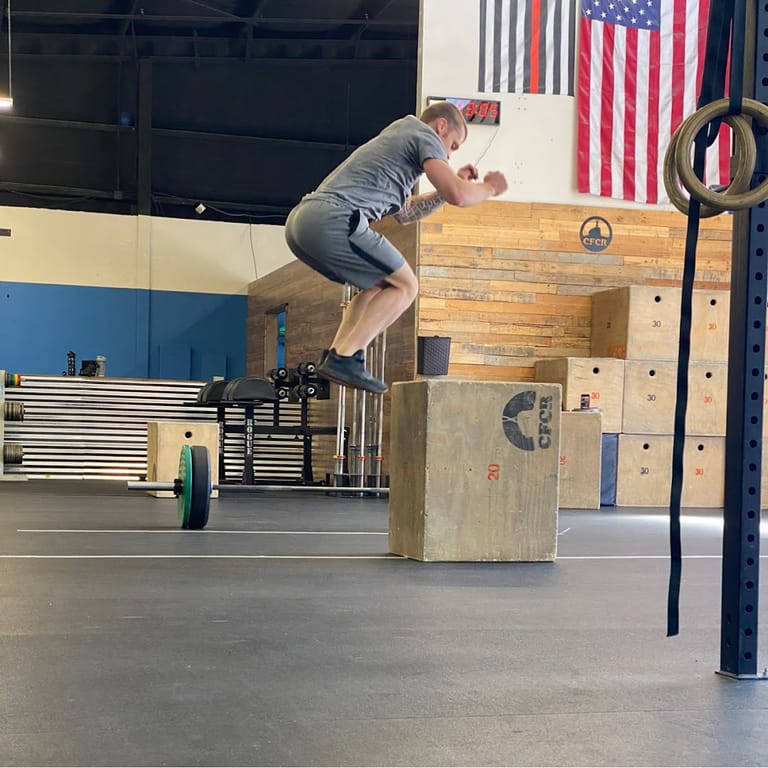 CrossFit Castle Rock at Castle Rock Fitness dining area