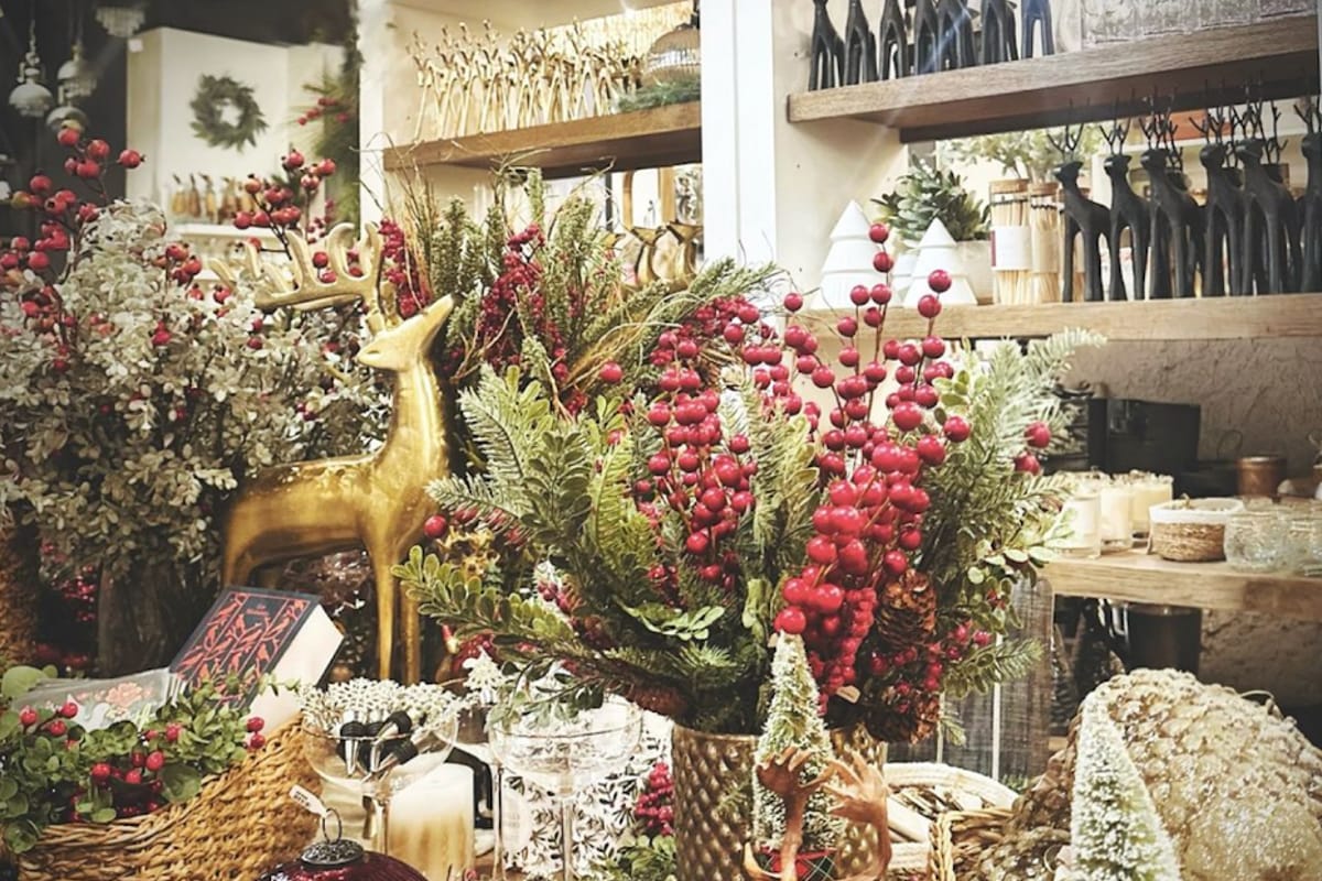 Niche & Co atmosphere and seating