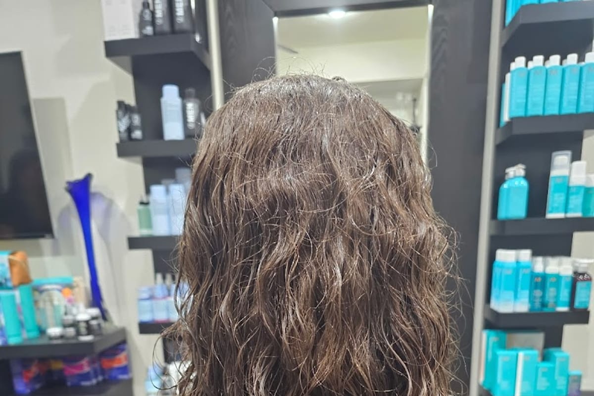 Hair by Victoria atmosphere and seating