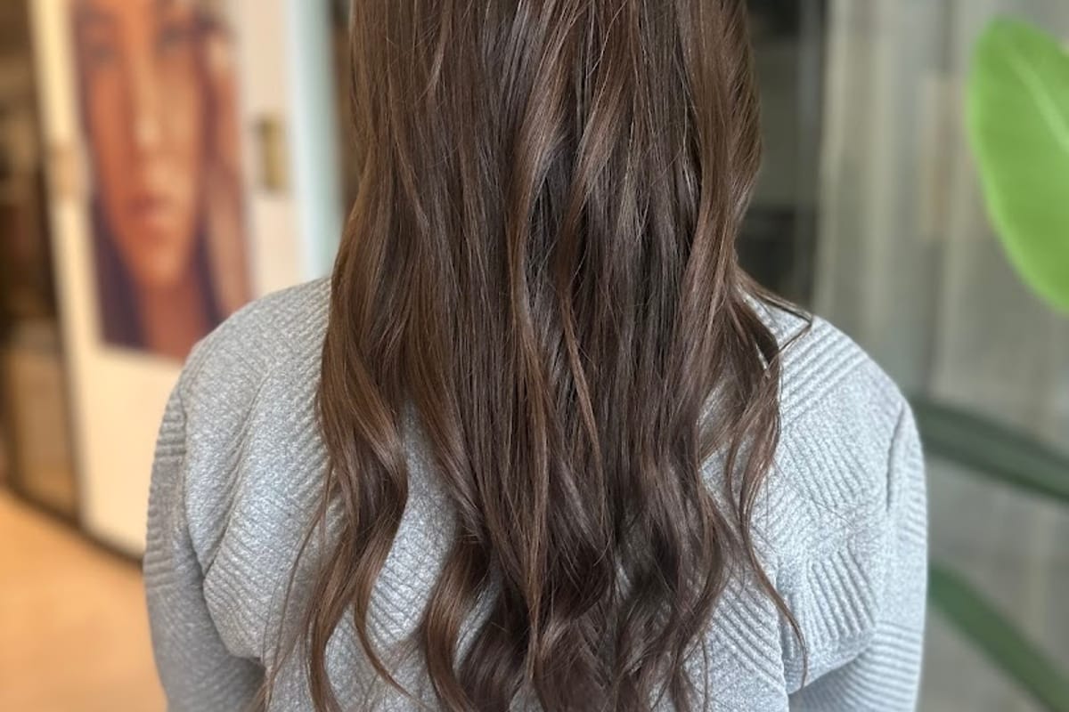 Ally Hair Haven dining area