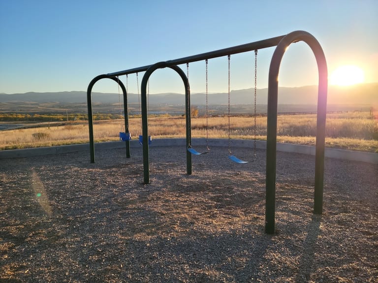 Chatfield East Park atmosphere and seating