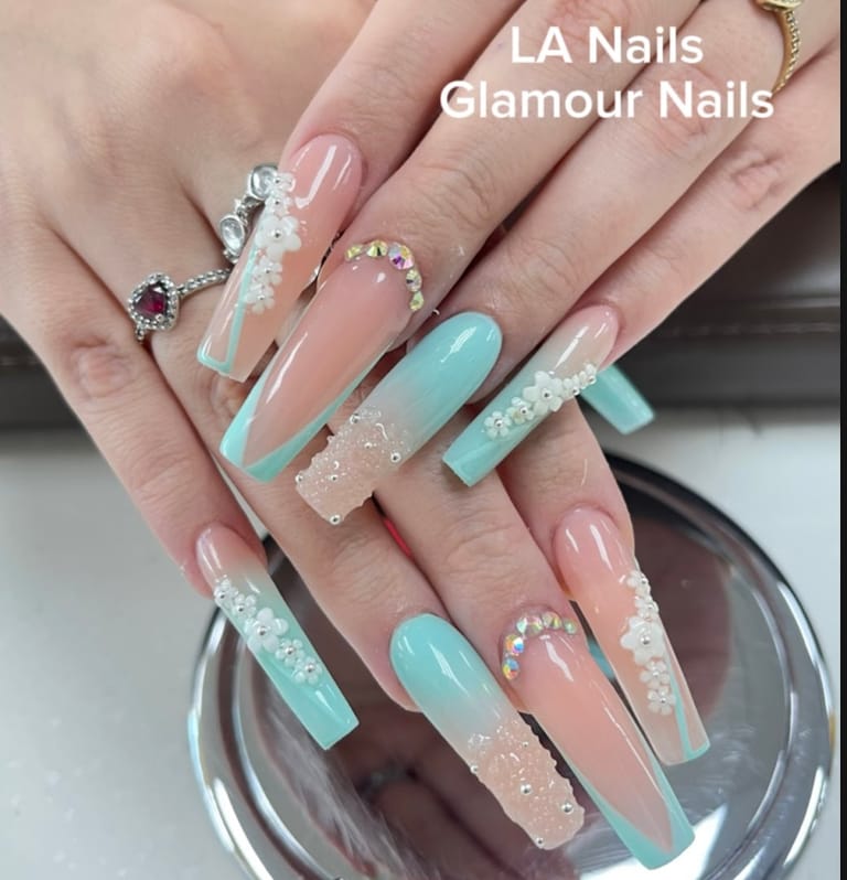 LA Nails and Spa featured offerings