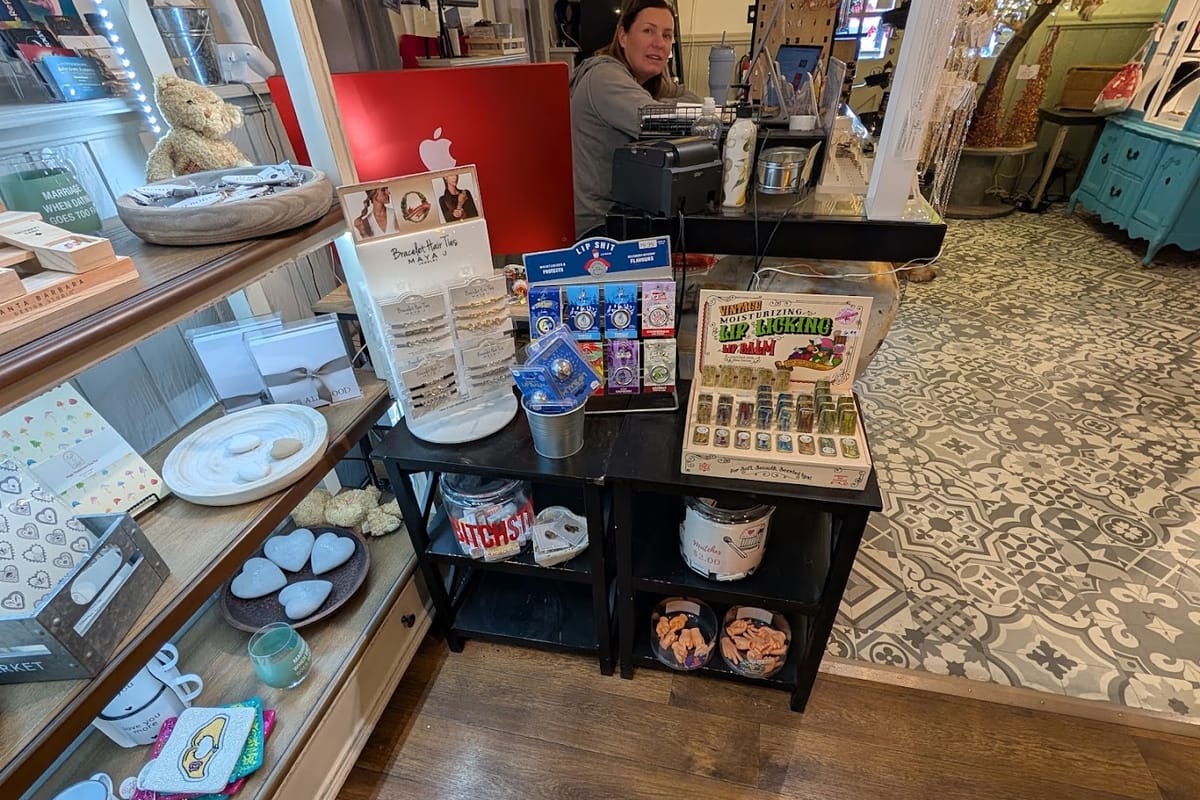 Nest on Mainstreet dining area
