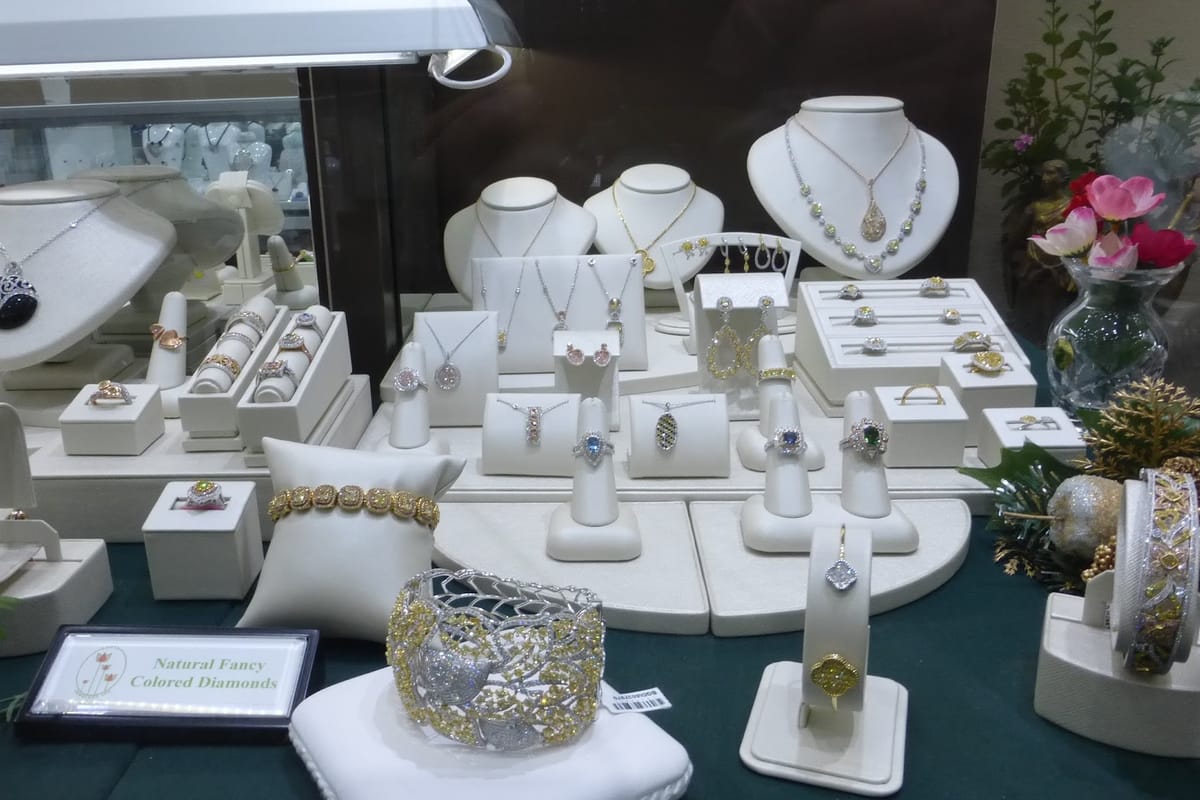 Lotus Jewelers Inc featured offerings