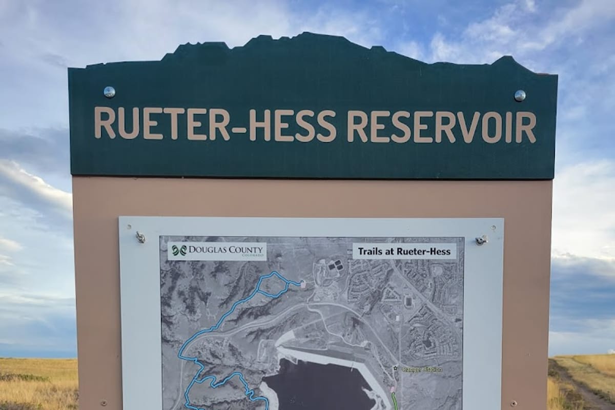 Rueter-Hess Reservoir dining area