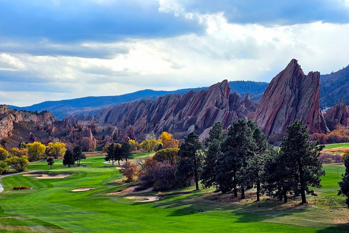 Arrowhead Golf Course atmosphere and seating