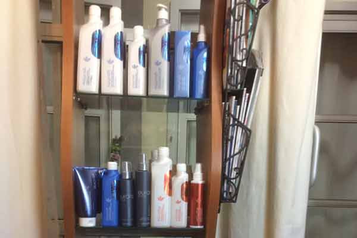 Zumbido Hair Studio featured offerings