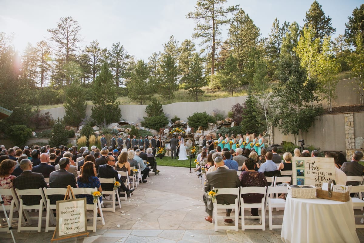 Cielo at Castle Pines atmosphere and seating