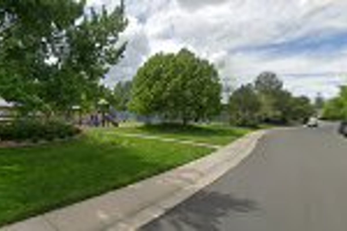 Creekside Playground dining area