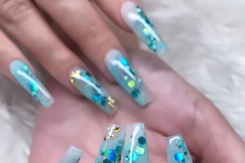 iNail Bar salon in Highlands Ranch, Colorado