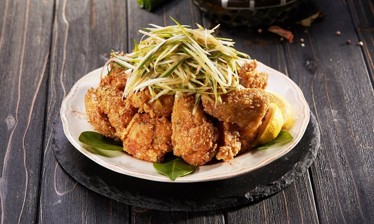 CM Chicken Highlands Ranch featured offerings
