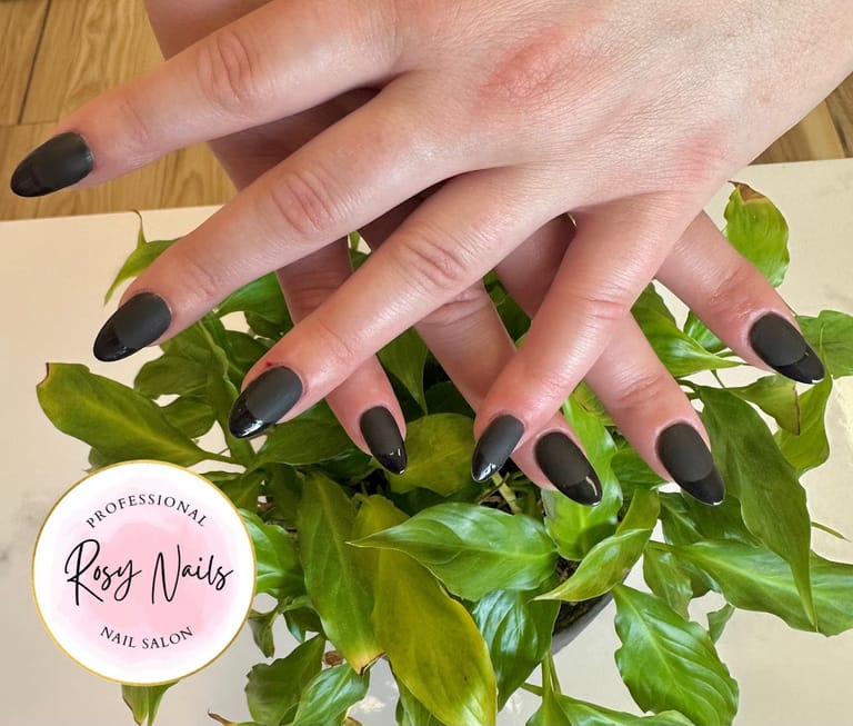 Rosy Nails exterior entrance