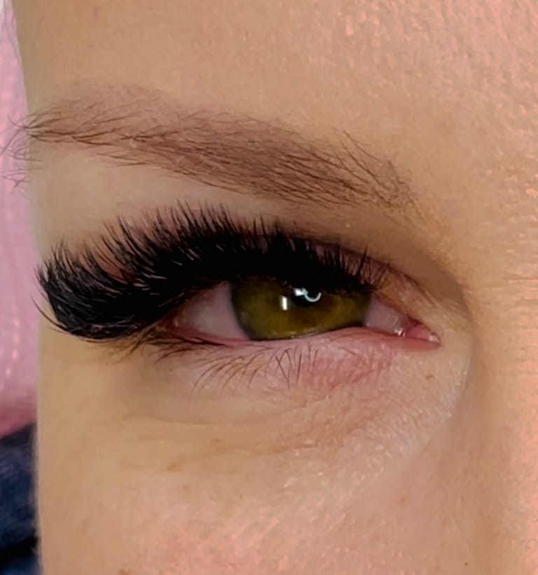 Kissy B Lashes featured offerings