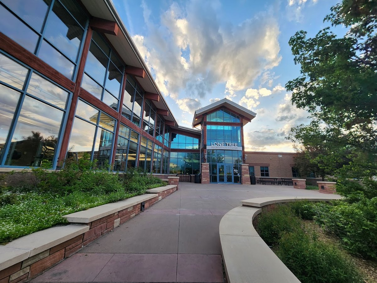 Lone Tree Recreation Center exterior entrance