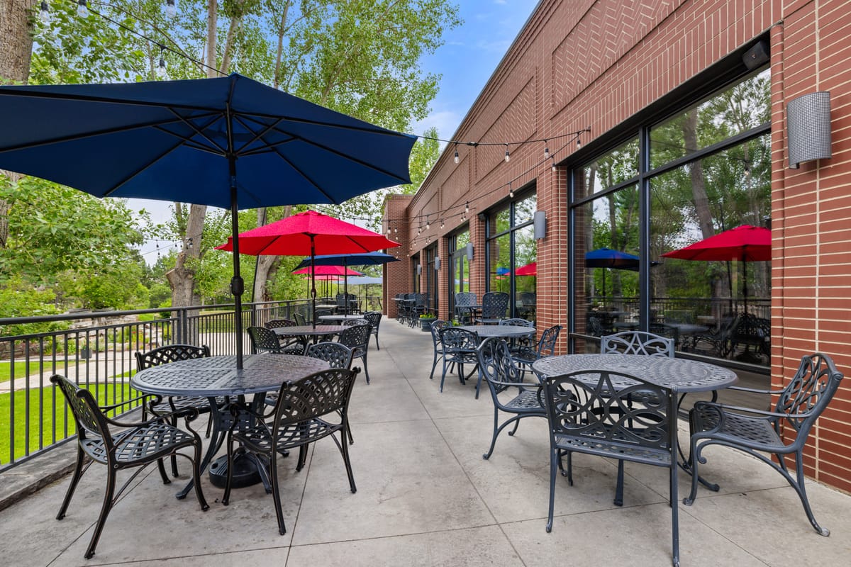 Danielle's Scratch Kitchen atmosphere and seating