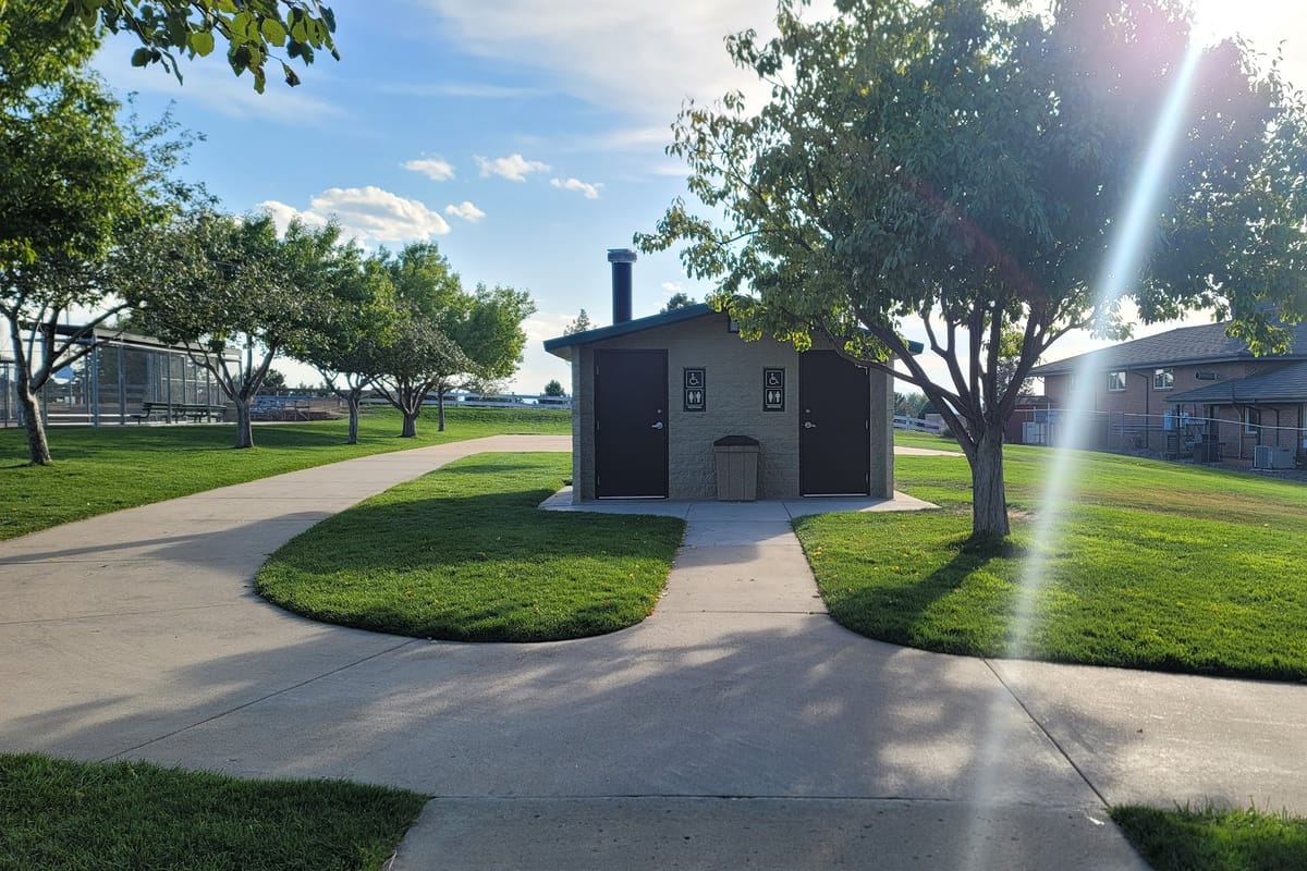 Pinery Park atmosphere and seating