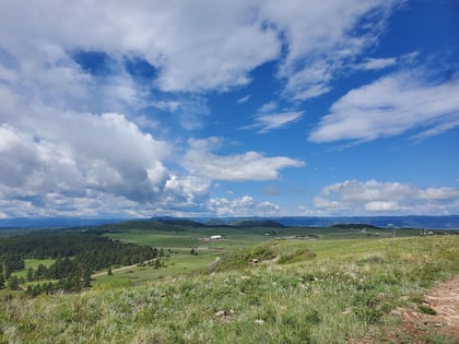 Lincoln Mountain Loop Trailhead in Larkspur, Colorado