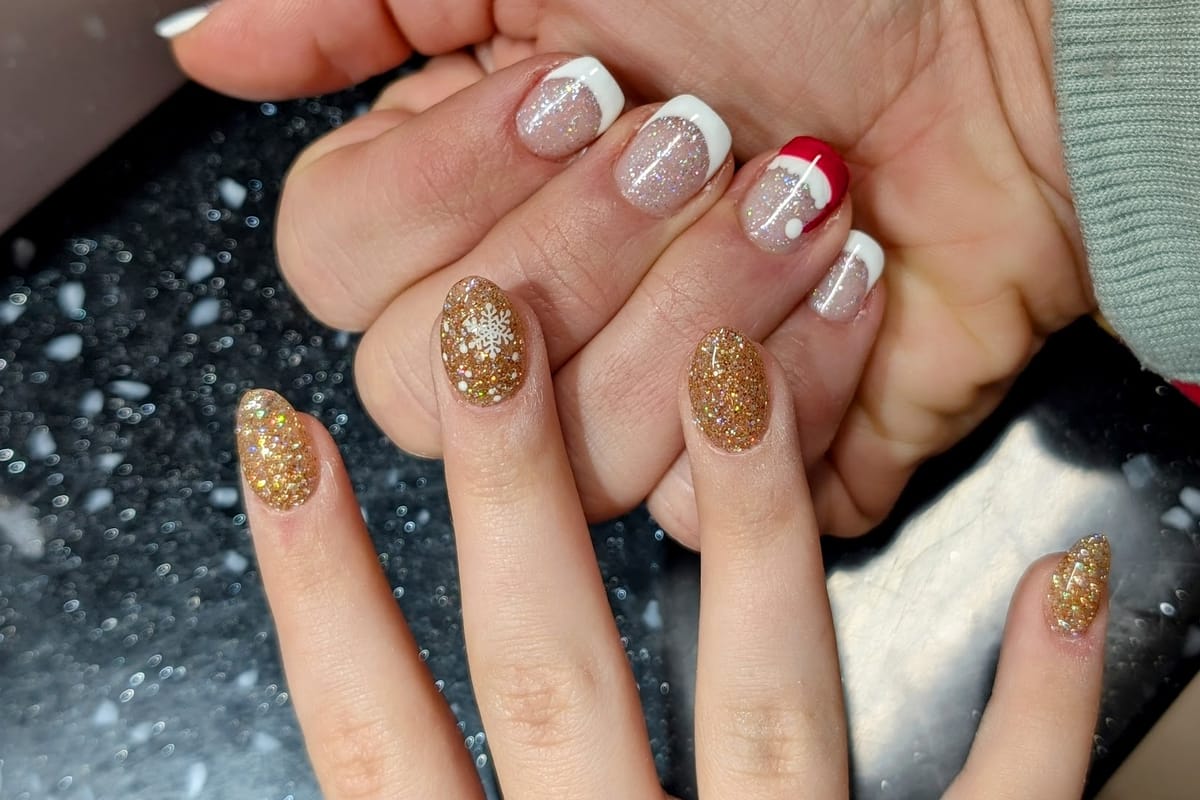 Milano Nails dining area