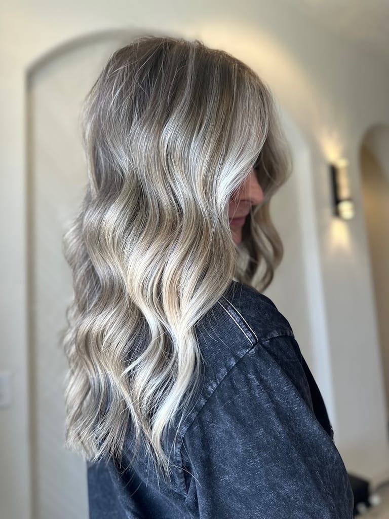 Emilee Reed Hair atmosphere and seating