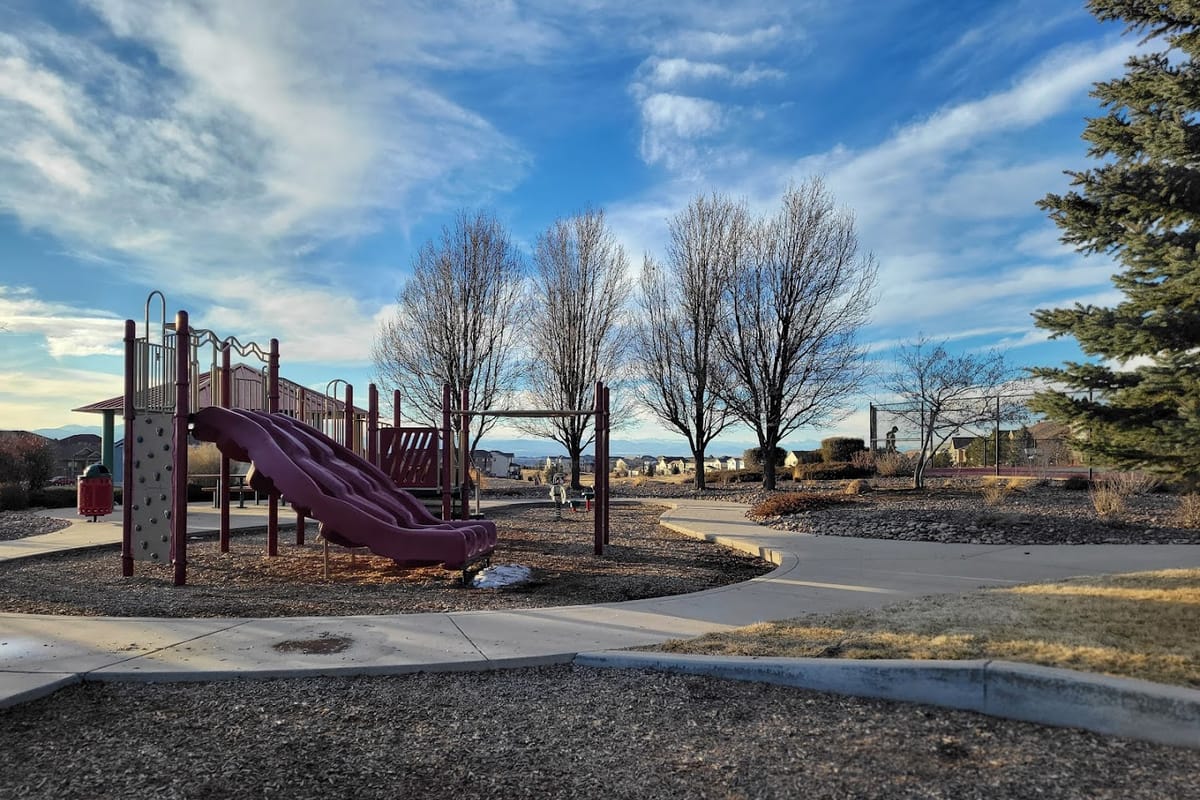 Buffaloberry Park atmosphere and seating