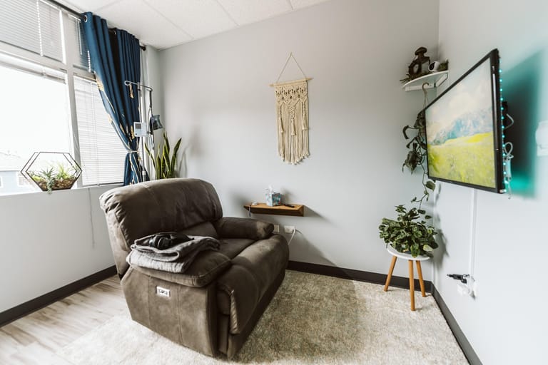 NeuConnections Ketamine & Wellness Clinic atmosphere and seating