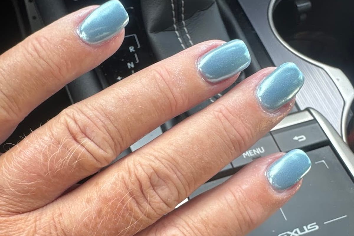 Interior view of Nails By DJ (Inside Image studio)