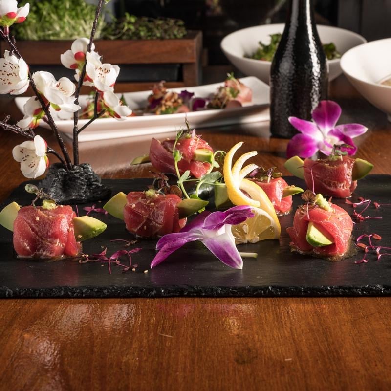 Edo Higan Sushi & Stone atmosphere and seating