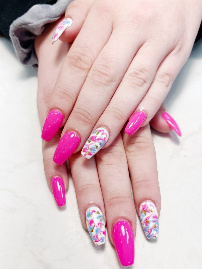 Expo Nails atmosphere and seating