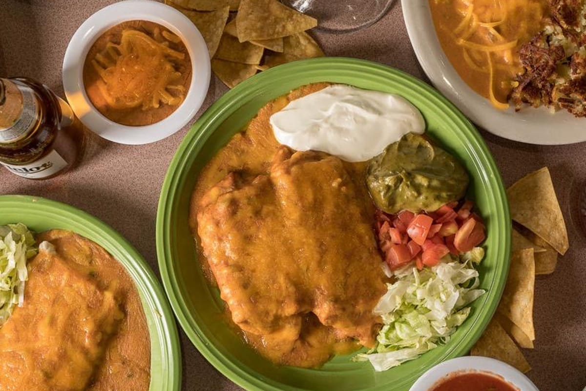 El Huerto Mexican Restaurant atmosphere and seating