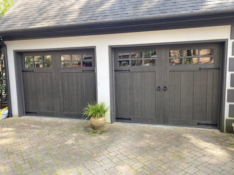 One Clear Choice Garage Doors atmosphere and seating