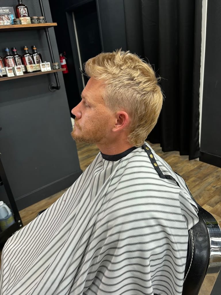 Fades_shavesbysophia atmosphere and seating