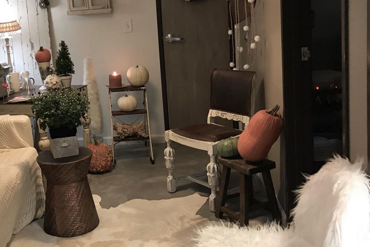 IVORY med spa atmosphere and seating