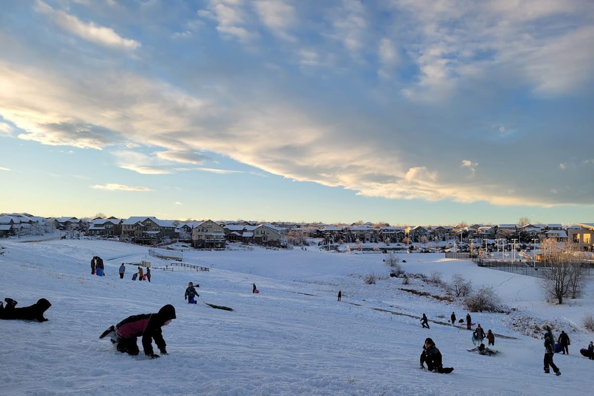 Paintbrush Park atmosphere and seating