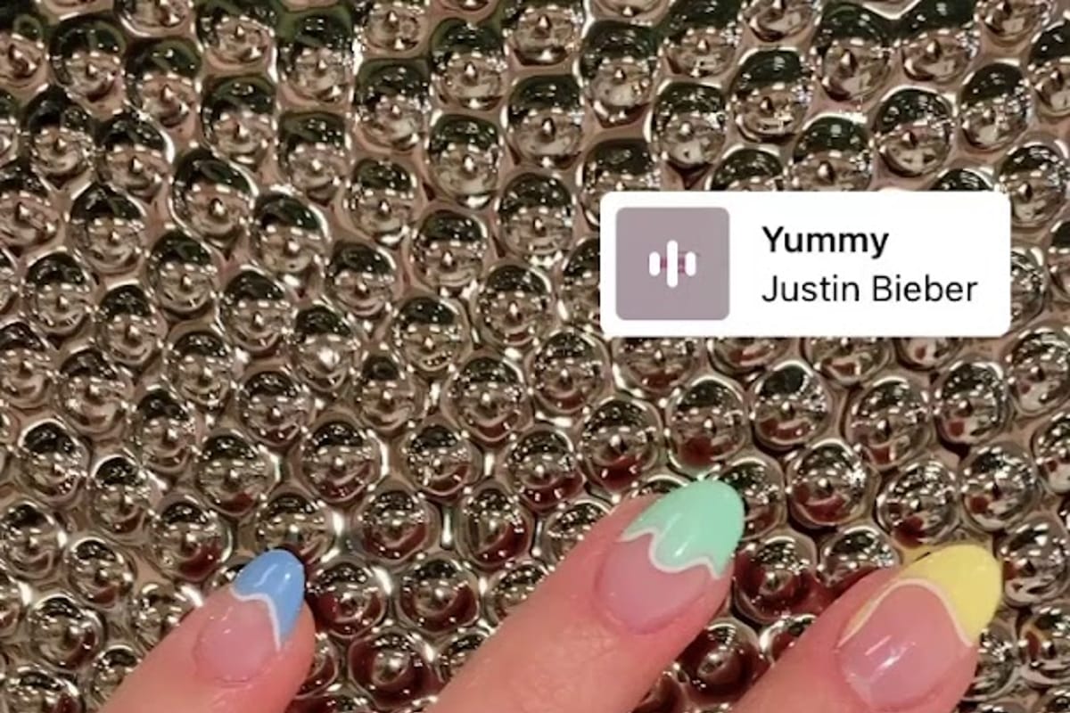 Interior view of Rosy Nails