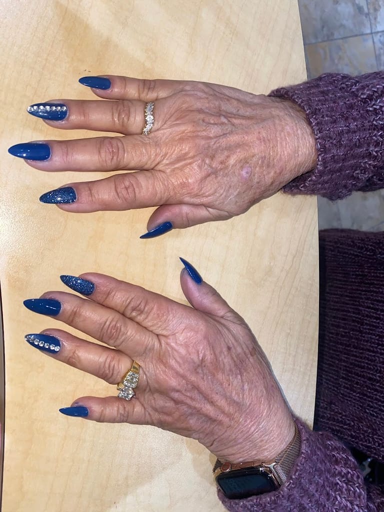 Classy Nails dining area