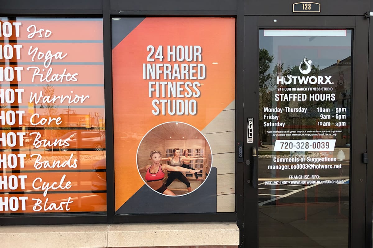 HOTWORX - Highlands Ranch Town Center atmosphere and seating
