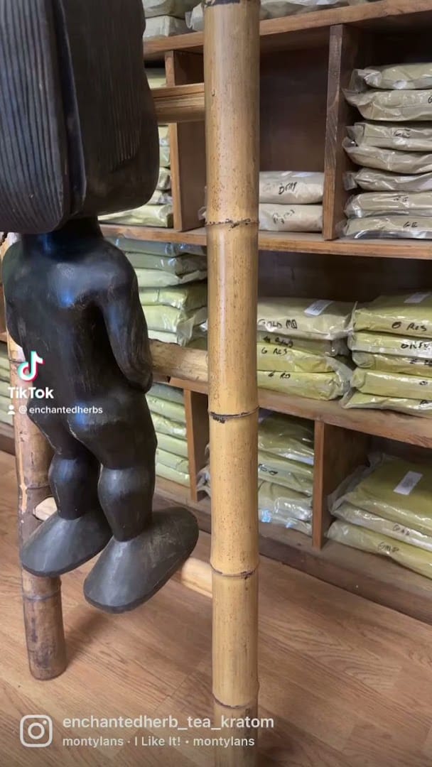 Interior view of Enchanted Herbs Tea & Kratom - Best Herbal Medicine Store