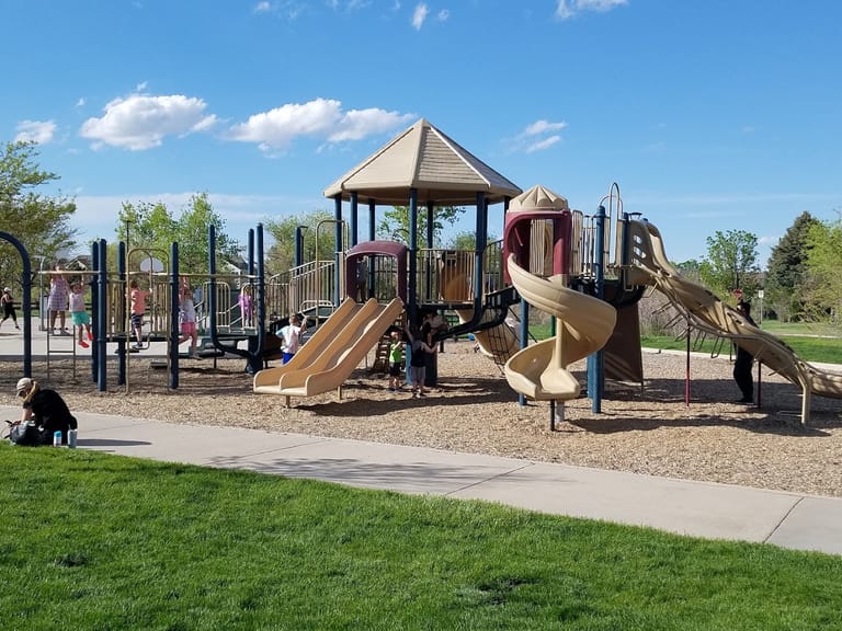 Challenger Regional Park atmosphere and seating