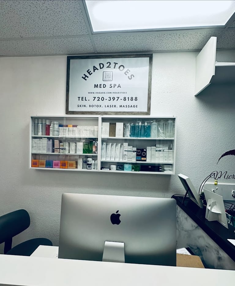 Head2toes Med Spa atmosphere and seating