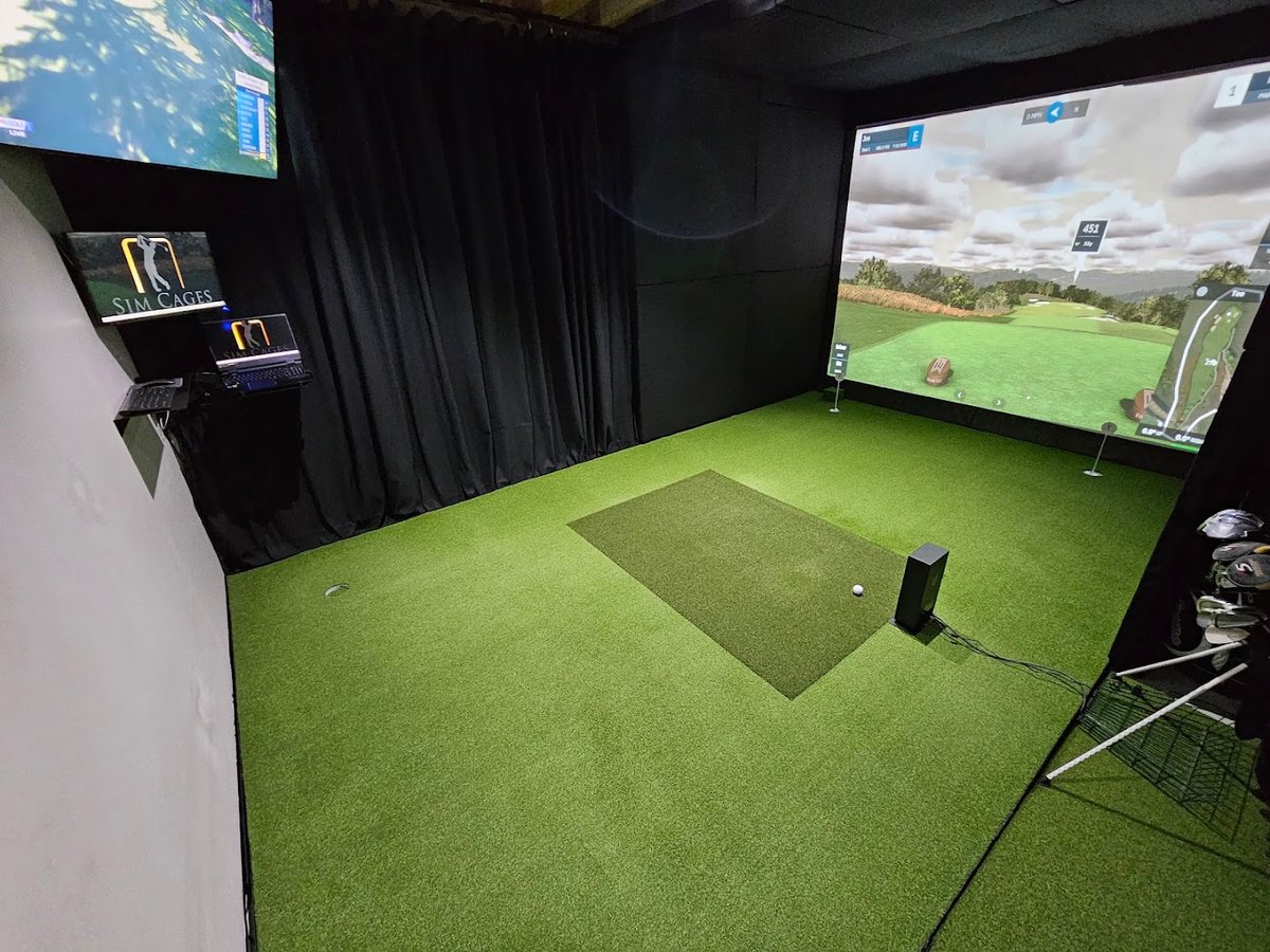 Sim Cages atmosphere and seating